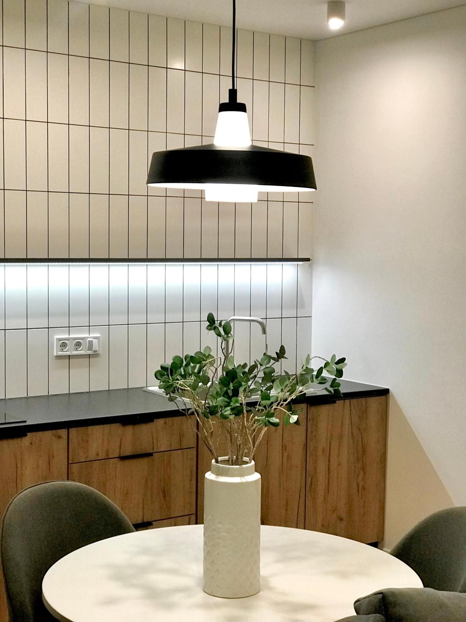 Modern Studio City Center Дуже Тепло! Netflix Khmel'nyts'kyy Luaran gambar